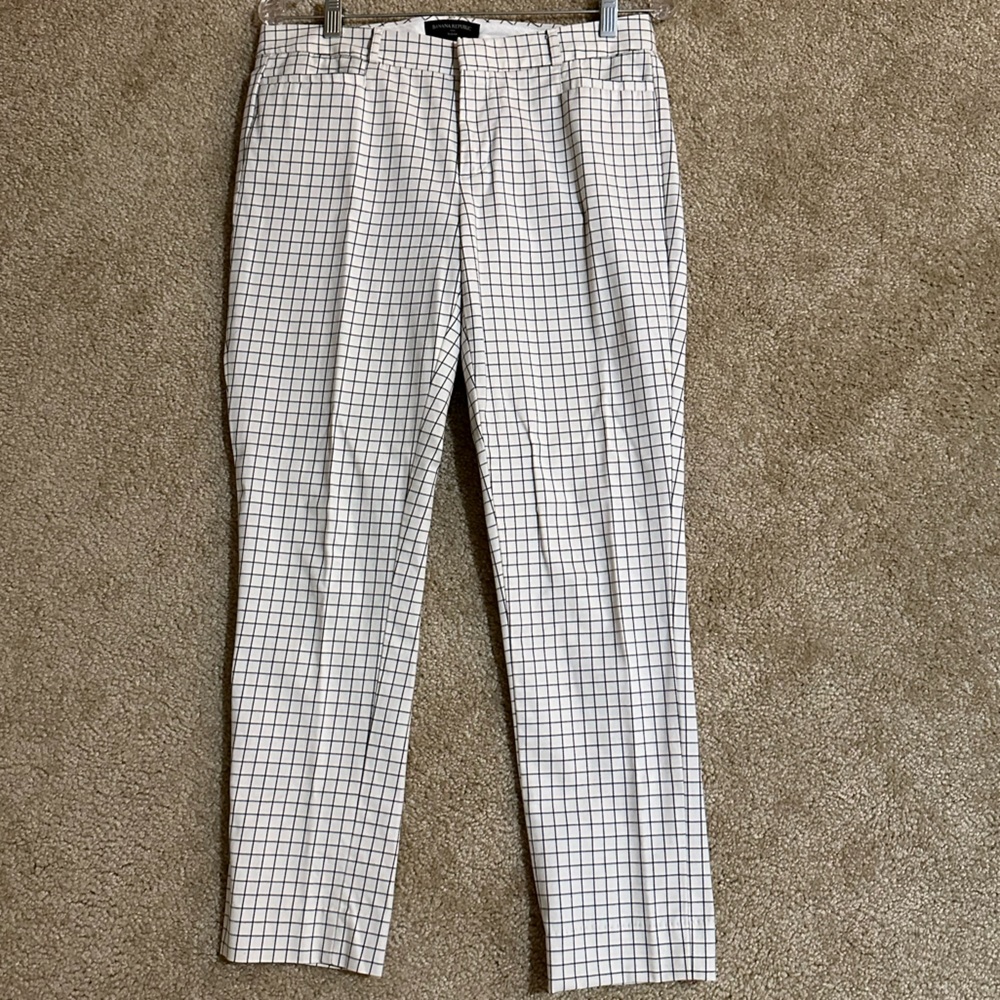Banana Republic Sloan Pant - Black & White Pinstripe - Size 6